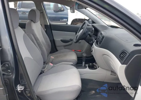 2008 Hyundai Accent Gls z USA, uszkodzony, nr VIN KMHCN46C38U267981